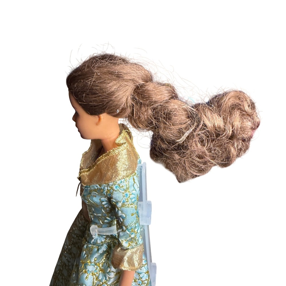 Mattel Barbie Princess Doll Blue Gold Floral Brocade‎ Gown Brown Hair with Stand - Picture 4 of 9